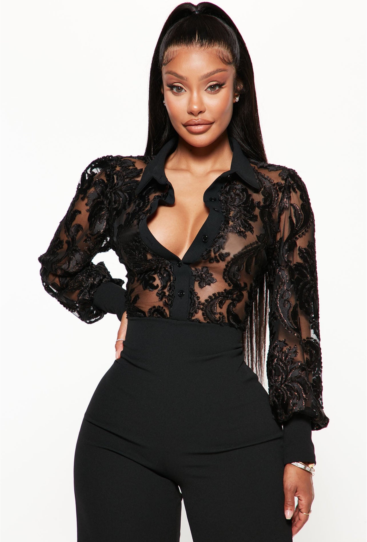 The perfect touch Of Lace Jumpsuit in - Black