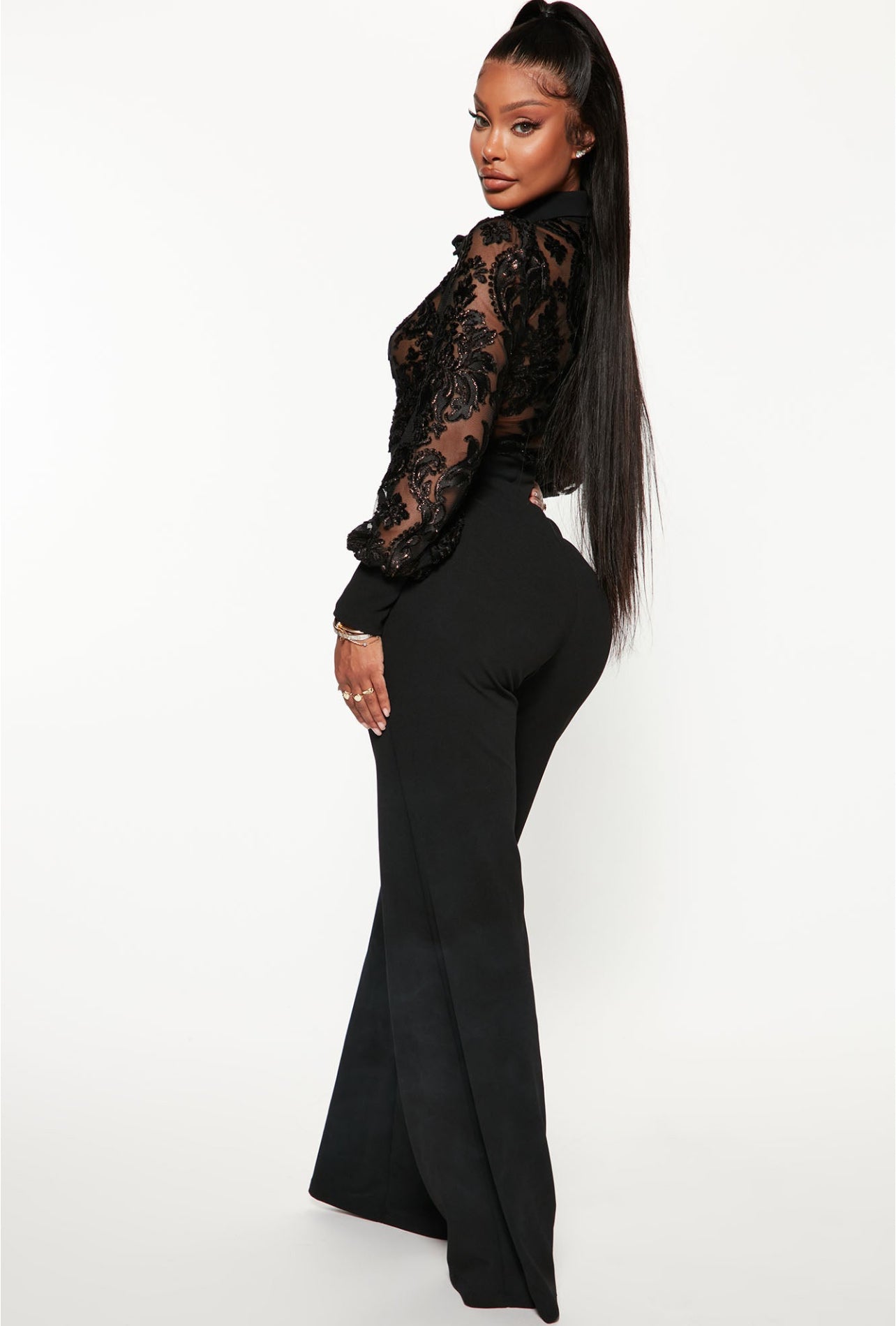 The perfect touch Of Lace Jumpsuit in - Black